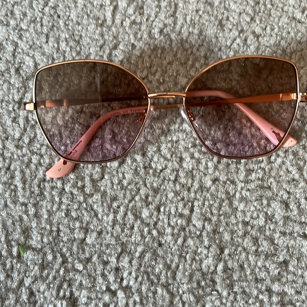 Sunnies